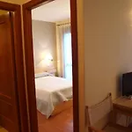 Turisticos La Pena Apartment *
